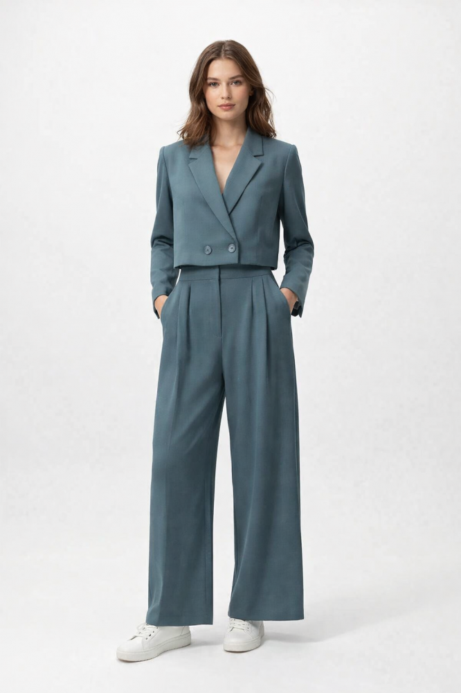 gpt-image-1.5-high-fidelity_b__full-body_fashion_c